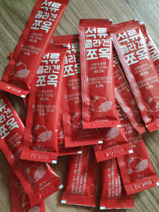 조은약초 석류콜라겐 석류즙 석류쪼옥 젤리 스틱 15포 x 20g — 5점을 준 리뷰어가 2020년 7월 올린 사용 사진