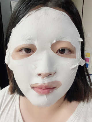 아이디플라코스메틱 페이스핏 플라스터 마스크 — 3점을 준 리뷰어가 2020년 7월 올린 사용 사진