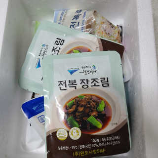 바다는다웰빙이다 완도사랑 전복죽 250g - 2팩 + 전복장조림 2팩 — 4점을 준 리뷰어가 2020년 8월 올린 사용 사진