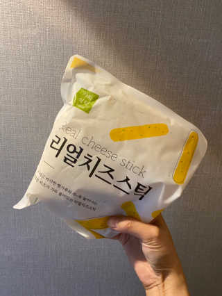 가치식탁 리얼치즈스틱, 리얼크림치즈볼 — 5점을 준 리뷰어가 2020년 10월 올린 사용 사진