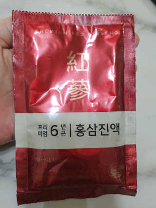 서울약사신협_New프리미엄6년근홍삼진액_70mlx30포 — 5점을 준 리뷰어가 2020년 8월 올린 사용 사진