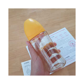 유비맘 PPSU 젖병 노꼭지_260ml_컬러 랜덤 발송 — 4점을 준 리뷰어가 2020년 7월 올린 사용 사진