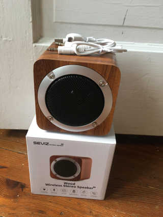 SEVIZ MINI10W 레트로 블루투스 스피커 — 5점을 준 리뷰어가 2020년 9월 올린 사용 사진
