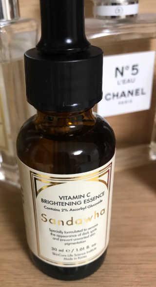 [스킨큐어] 산다화 비타민C 화이트닝 에센스 30ml — 5점을 준 리뷰어가 2020년 4월 올린 사용 사진