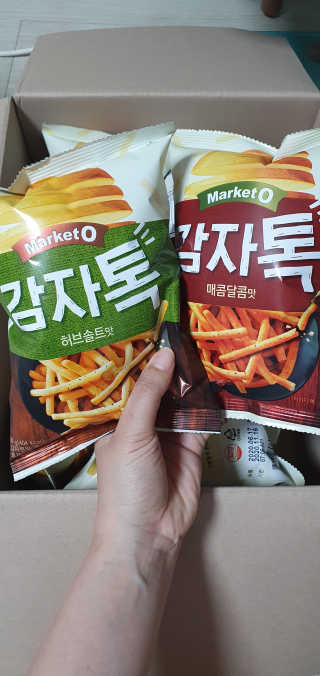 마켓오 감자톡 허브솔트맛/매콤달콤맛 — 5점을 준 리뷰어가 2020년 6월 올린 사용 사진