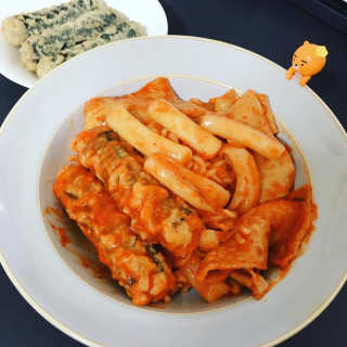 화곡미담 옛날 떡볶이 — 2.5점을 준 리뷰어가 2020년 4월 올린 사용 사진