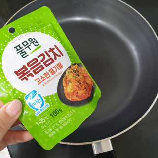 [풀무원] 들기름 볶음김치, 톡톡 김치, 깔끔한 김치 — 5점을 준 리뷰어가 2020년 6월 올린 사용 사진