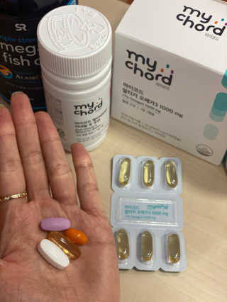 JW중외제약 마이코드 알티지 오메가3 1000 mg — 5점을 준 리뷰어가 2020년 7월 올린 사용 사진