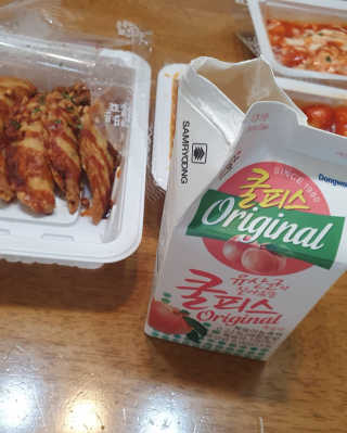 죠스떡볶이 [죠스푸드] 짜빠떡볶이+떡또그+범벅만두 신메뉴 3종 — 4점을 준 리뷰어가 2020년 4월 올린 사용 사진