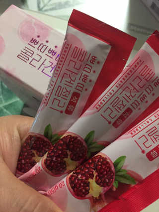 헬스업_쁘띠쁘띠석류콜라겐젤리_20g x 14포 — 5점을 준 리뷰어가 2020년 9월 올린 사용 사진