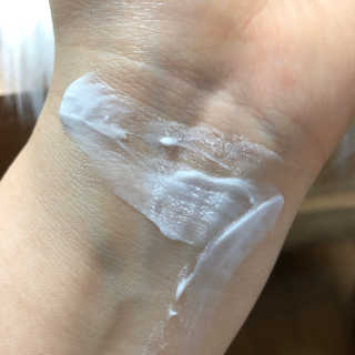 인그람스 캠퍼 크림 오리지널 300ml — 5점을 준 리뷰어가 2020년 4월 올린 사용 사진