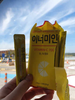 이너미인 VITAMIN-C 700 — 5점을 준 리뷰어가 2020년 10월 올린 사용 사진