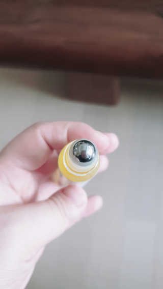 무니스튜디오 차크라 아로마 롤온 7종 10ml — 5점을 준 리뷰어가 2020년 5월 올린 사용 사진