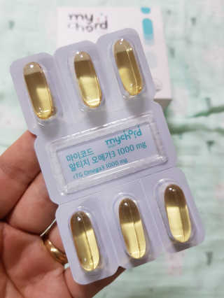 JW중외제약 마이코드 알티지 오메가3 1000 mg — 5점을 준 리뷰어가 2020년 8월 올린 사용 사진