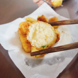가치식탁 리얼치즈스틱, 리얼크림치즈볼 — 4점을 준 리뷰어가 2020년 6월 올린 사용 사진
