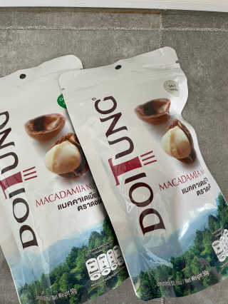 도이퉁 마카다미아 넛 90g  로얄 마카넛 오리지널 쏠트 허니 — 4.5점을 준 리뷰어가 2020년 11월 올린 사용 사진