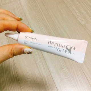 derma SC-Gel 더마에스씨 겔 20g — 4.5점을 준 리뷰어가 2020년 4월 올린 사용 사진