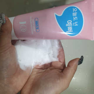 IO 아이오 오늘도 넌 예뻐 - 데일리딥 클렌징폼 — 5점을 준 리뷰어가 2020년 12월 올린 사용 사진