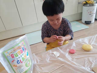 크리에이터스랩 만들고 맛있게 먹는 DIY 슈가클레이 키트 10종 — 3점을 준 리뷰어가 2020년 11월 올린 사용 사진
