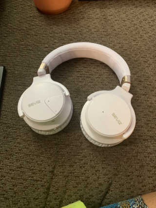 SEVIZ Bluetooth Headphones 10 3color — 4.5점을 준 리뷰어가 2020년 7월 올린 사용 사진