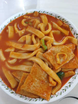 [풀무원] 달콤고추장크림, 양송이버섯크림 누들떡볶이 — 5점을 준 리뷰어가 2020년 5월 올린 사용 사진