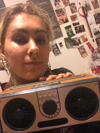 SEVIZ RETRO20W 레트로 블루투스 스피커 — 5점을 준 리뷰어가 2020년 8월 올린 사용 사진