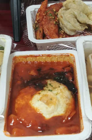 죠스떡볶이 [죠스푸드] 짜빠떡볶이+떡또그+범벅만두 신메뉴 3종 — 5점을 준 리뷰어가 2020년 5월 올린 사용 사진