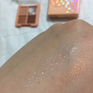 [블랙루즈] 크리스탈 하트 락 섀도우 4종 중 택1 — 5점을 준 리뷰어가 2020년 9월 올린 사용 사진