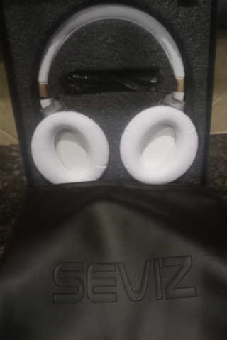SEVIZ Bluetooth Headphones 10 3color — 3.5점을 준 리뷰어가 2020년 9월 올린 사용 사진
