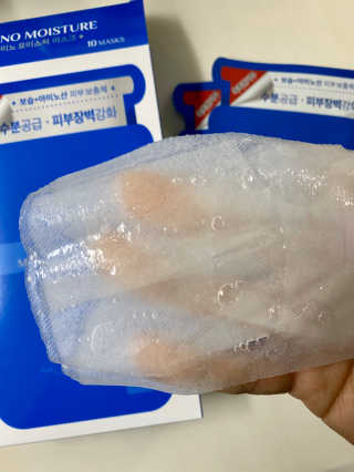 리더스코스메틱 리더스 메디유 아미노 모이스처 마스크 — 5점을 준 리뷰어가 2020년 5월 올린 사용 사진
