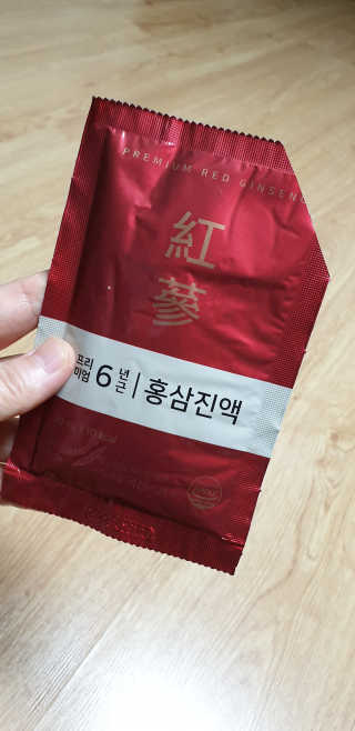 서울약사신협_New프리미엄6년근홍삼진액_70mlx30포 — 4점을 준 리뷰어가 2020년 8월 올린 사용 사진