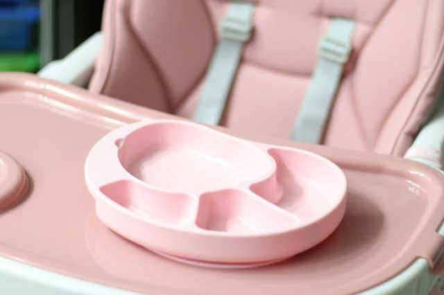 유비맘 캐릭터 실리콘 흡착 식판_색상 랜덤발송 리뷰 사진
