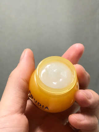 [후르디아] 올리브영 꿀과즙 립밤 2종 (블루베리/석류) — 5점을 준 리뷰어가 2020년 12월 올린 사용 사진