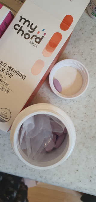 JW중외제약 마이코드 멀티비타민미네랄 포 우먼 — 5점을 준 리뷰어가 2020년 9월 올린 사용 사진