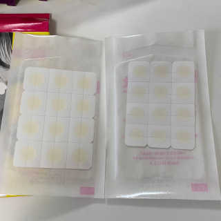 엘라밴드 하이드로 도트 스팟패치 12mm, 10mm — 5점을 준 리뷰어가 2020년 11월 올린 사용 사진