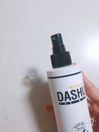 다슈코리아 다슈 포 맨 프리미엄 메가 홀드 슈퍼 스프레이 250ml — 5점을 준 리뷰어가 2020년 6월 올린 사용 사진