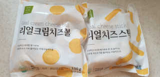 가치식탁 리얼치즈스틱, 리얼크림치즈볼 — 5점을 준 리뷰어가 2020년 5월 올린 사용 사진