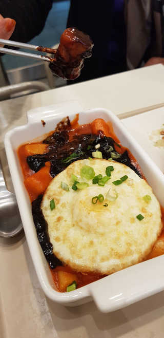 죠스떡볶이 [죠스푸드] 짜빠떡볶이+떡또그+범벅만두 신메뉴 3종 — 4점을 준 리뷰어가 2020년 4월 올린 사용 사진
