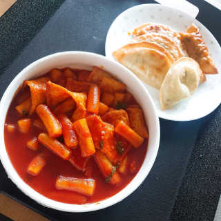 [심플리쿡]창화당떡볶이+모둠만두, 쫄면+굴림만두 SET — 5점을 준 리뷰어가 2020년 9월 올린 사용 사진