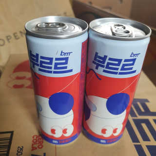 [칼로리 걱정 NO 제로칼로리 탄산음료]  부담없이 즐기는 부르르Brrr~~ 제로 콜라 — 4점을 준 리뷰어가 2020년 12월 올린 사용 사진