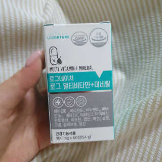 로그네이처 로그 멀티비타민+미네랄 — 5점을 준 리뷰어가 2020년 6월 올린 사용 사진