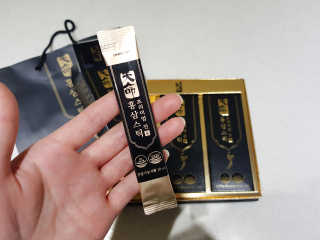 헬스업_천명진프리미엄홍삼스틱_10ml x 30포 — 5점을 준 리뷰어가 2020년 12월 올린 사용 사진