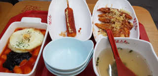 죠스떡볶이 [죠스푸드] 짜빠떡볶이+떡또그+범벅만두 신메뉴 3종 — 5점을 준 리뷰어가 2020년 4월 올린 사용 사진