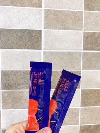 서울약사신협_쁘띠쁘띠타트체리콜라겐_20g x 14포 — 5점을 준 리뷰어가 2020년 11월 올린 사용 사진