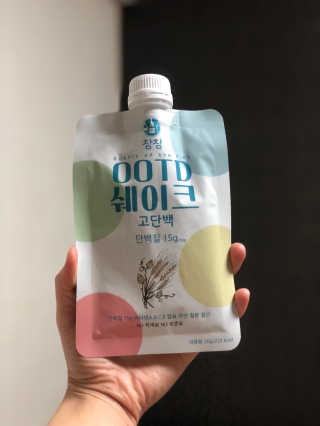 [꾸콤] 참참 OOTD쉐이크 고단백 일주일세트 50g x 5 — 5점을 준 리뷰어가 2020년 11월 올린 사용 사진