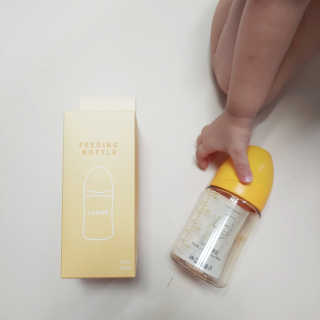 유비맘 PPSU 젖병 노꼭지_200ml_컬러 랜덤 발송 — 4점을 준 리뷰어가 2020년 8월 올린 사용 사진