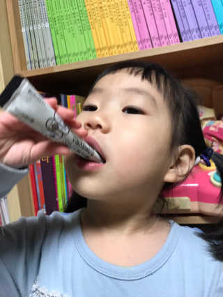 서울약사신협_FOS프리바이오틱스플러스쿠앤크_5gX100포 — 5점을 준 리뷰어가 2020년 5월 올린 사용 사진