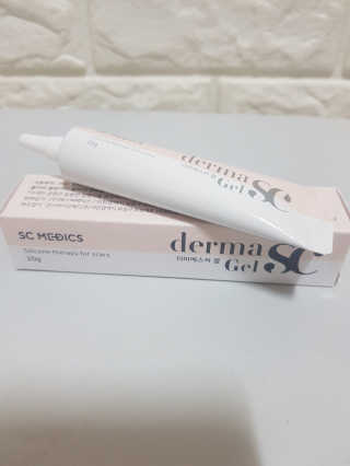 derma SC-Gel 더마에스씨 겔 20g — 5점을 준 리뷰어가 2020년 4월 올린 사용 사진