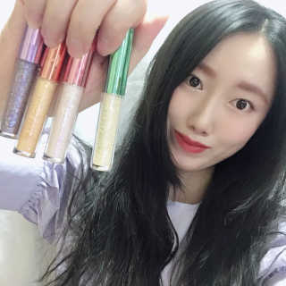 [블랙루즈] 펄블리 아이 글리터 4종 중 택 1 — 5점을 준 리뷰어가 2020년 6월 올린 사용 사진