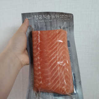 동원산업 항공직송 동원생연어_400g — 5점을 준 리뷰어가 2020년 5월 올린 사용 사진